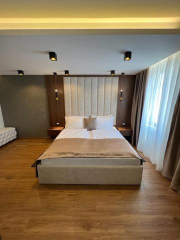 Hotel Palace San Valentino Umag Exterior foto